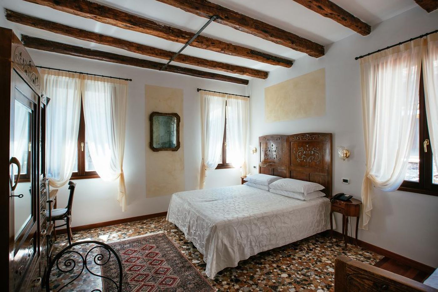 Locanda-Art-Deco-General-view-11