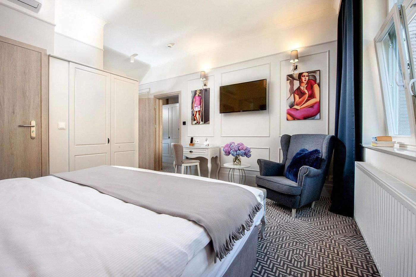 Amber-Design-Residence-Room-27