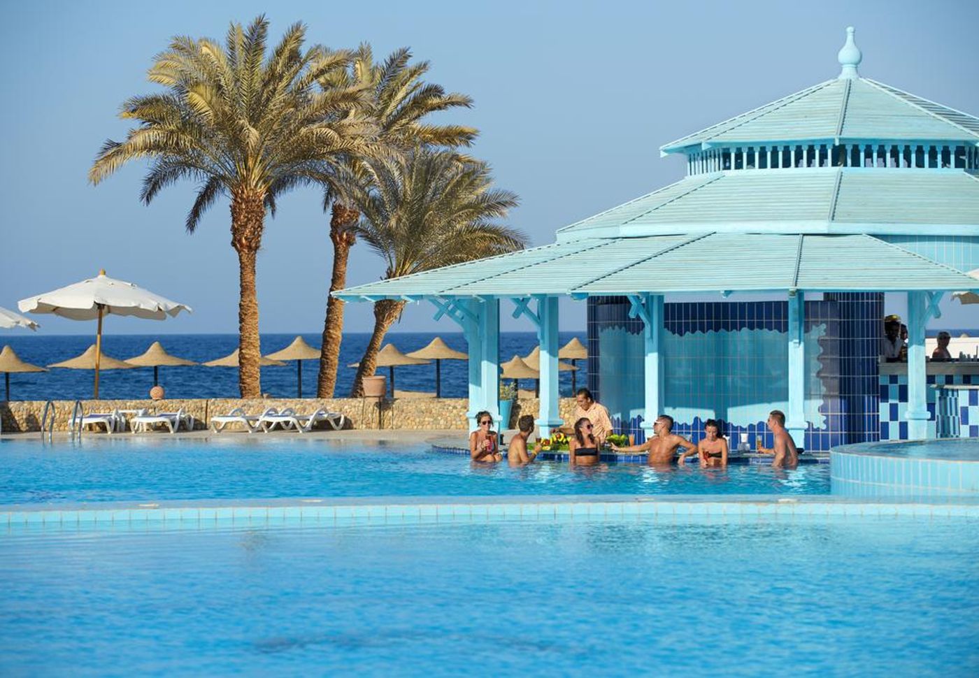 Concorde-Moreen-Beach-Resort---Spa-Pool-4