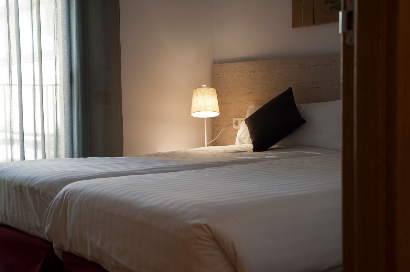 MH Apartments Gracia-Spain-BARCELONA-Room-9