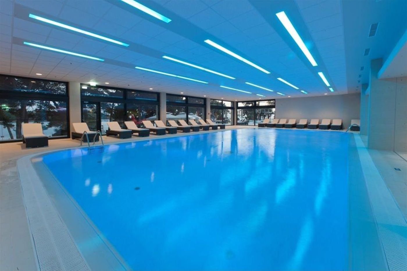 Hotel-Parentium-Pool-51