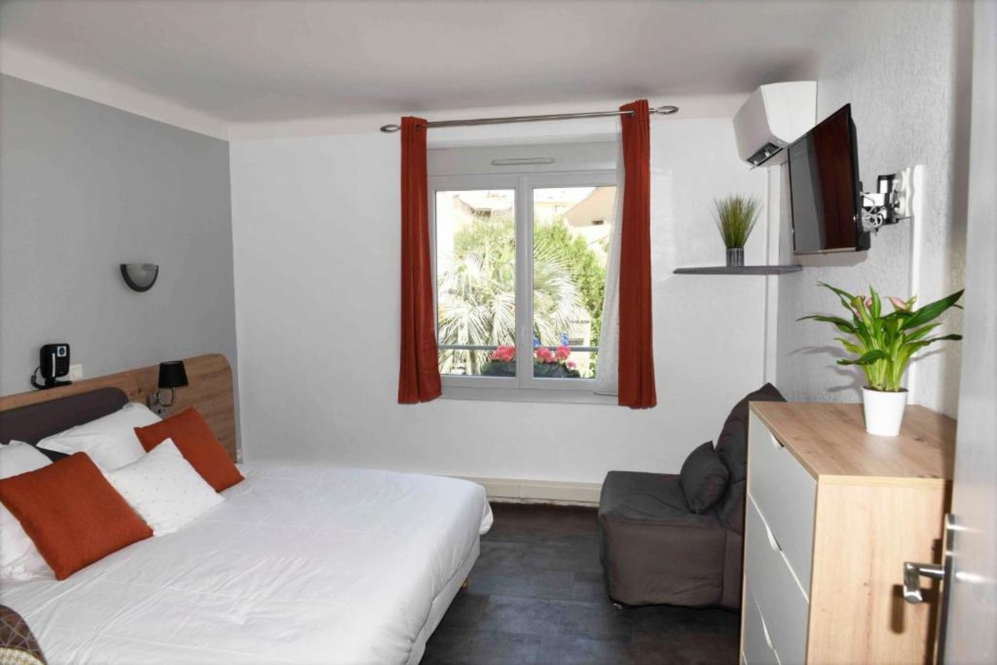 Cit'hotel Azur - France - Balaruc-les-Bains - Room - 6