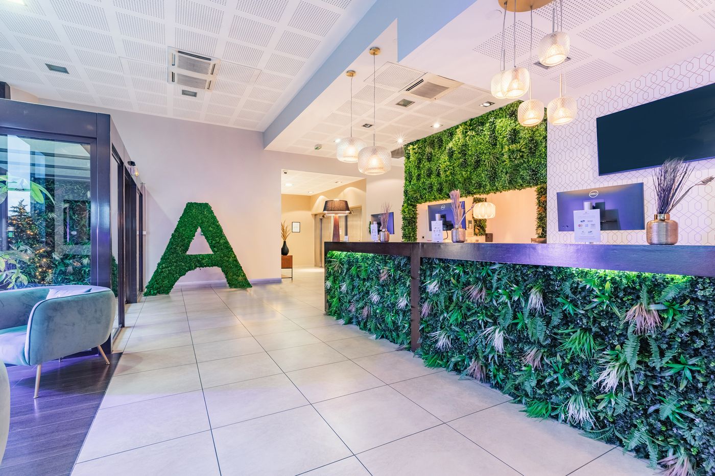 Appart-City-Collection-Paris-Grande-Bibliotheque-Lobby-5