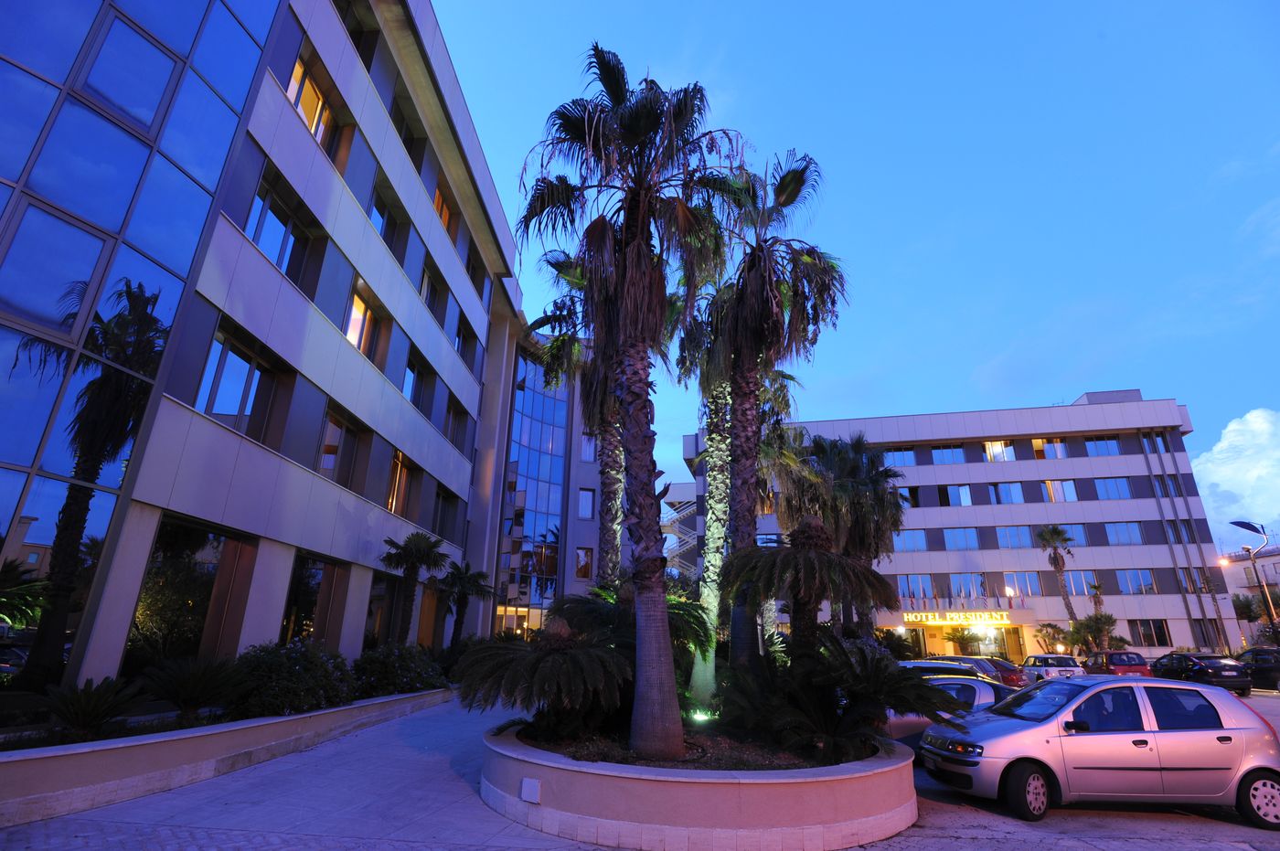 Hotel-President-General-view-3