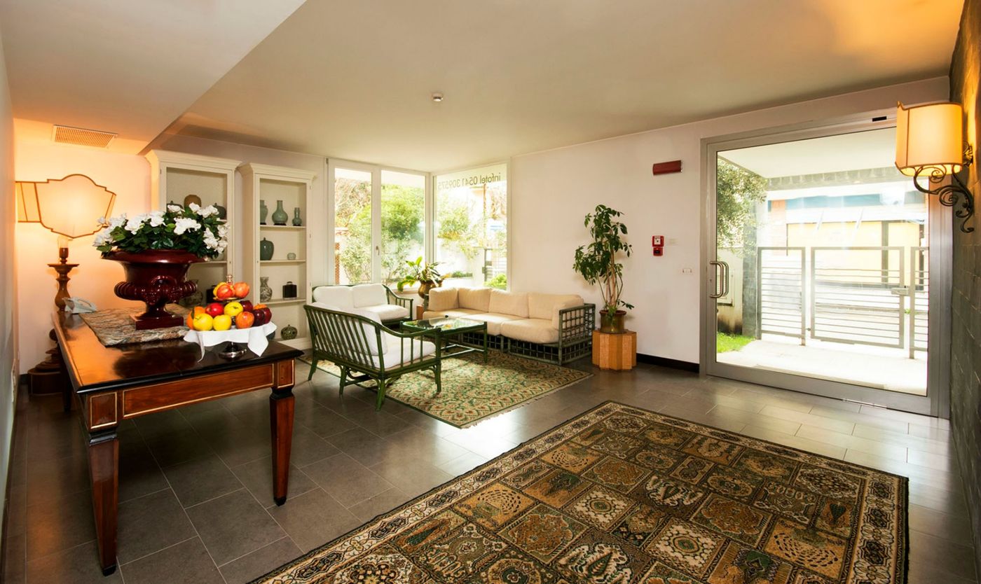 National Hotel-Italy-RIMINI-Lobby-5