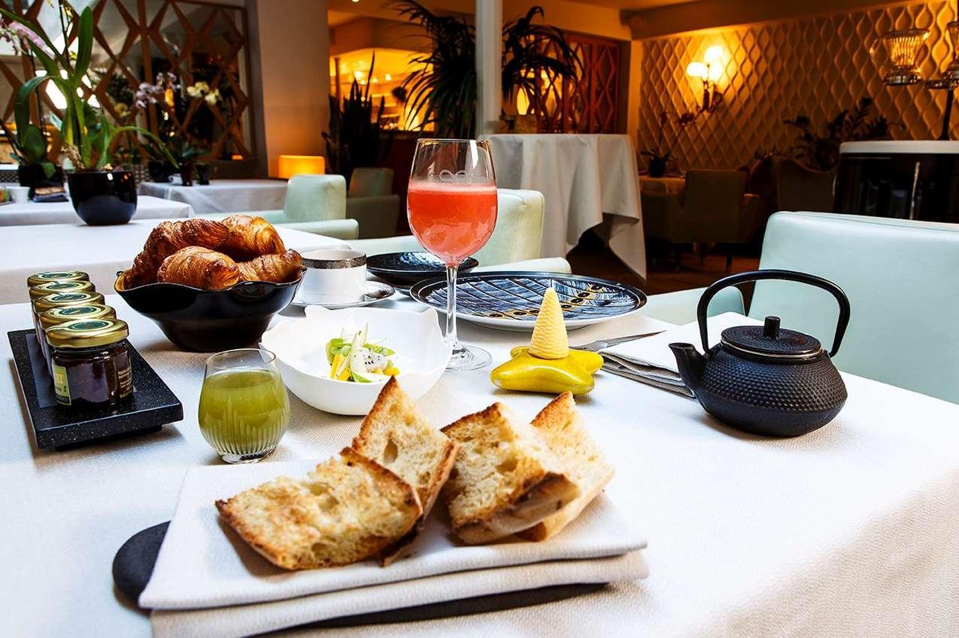 Hotel-Thoumieux-Restaurant-10