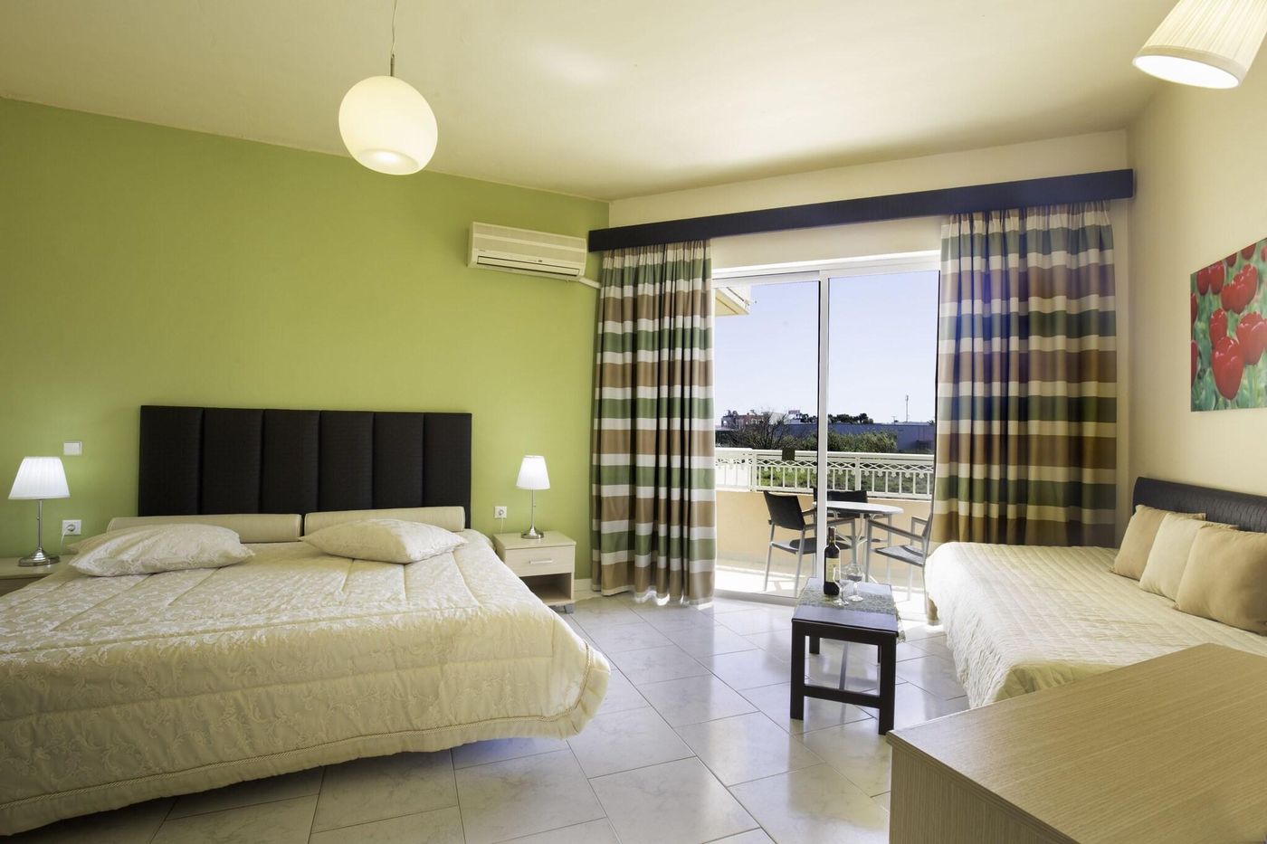 Lyristis-studios-Room-17