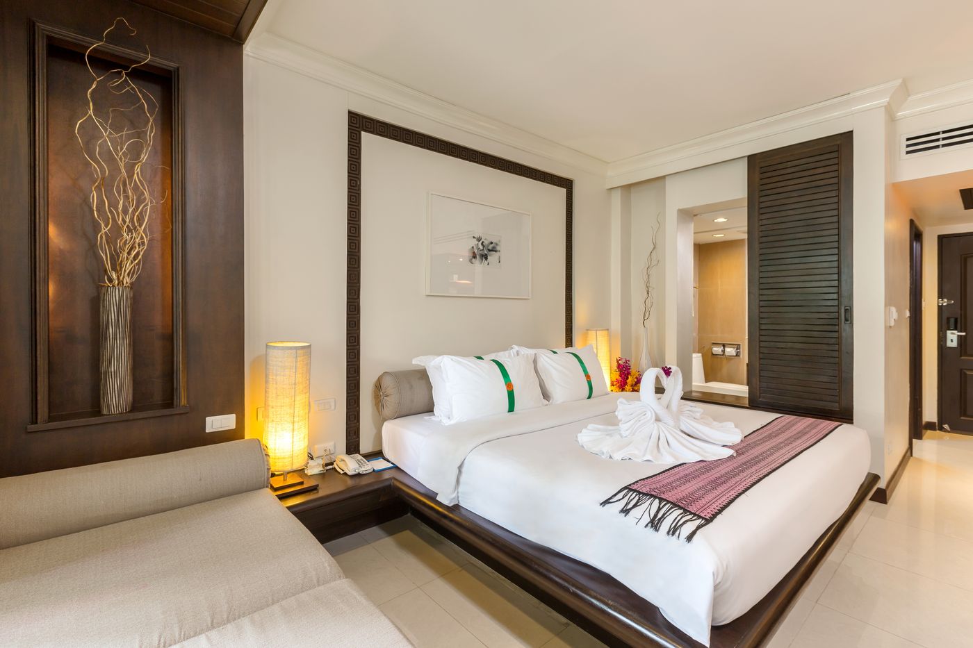 Thara-Patong-Beach-Resort-Room-28