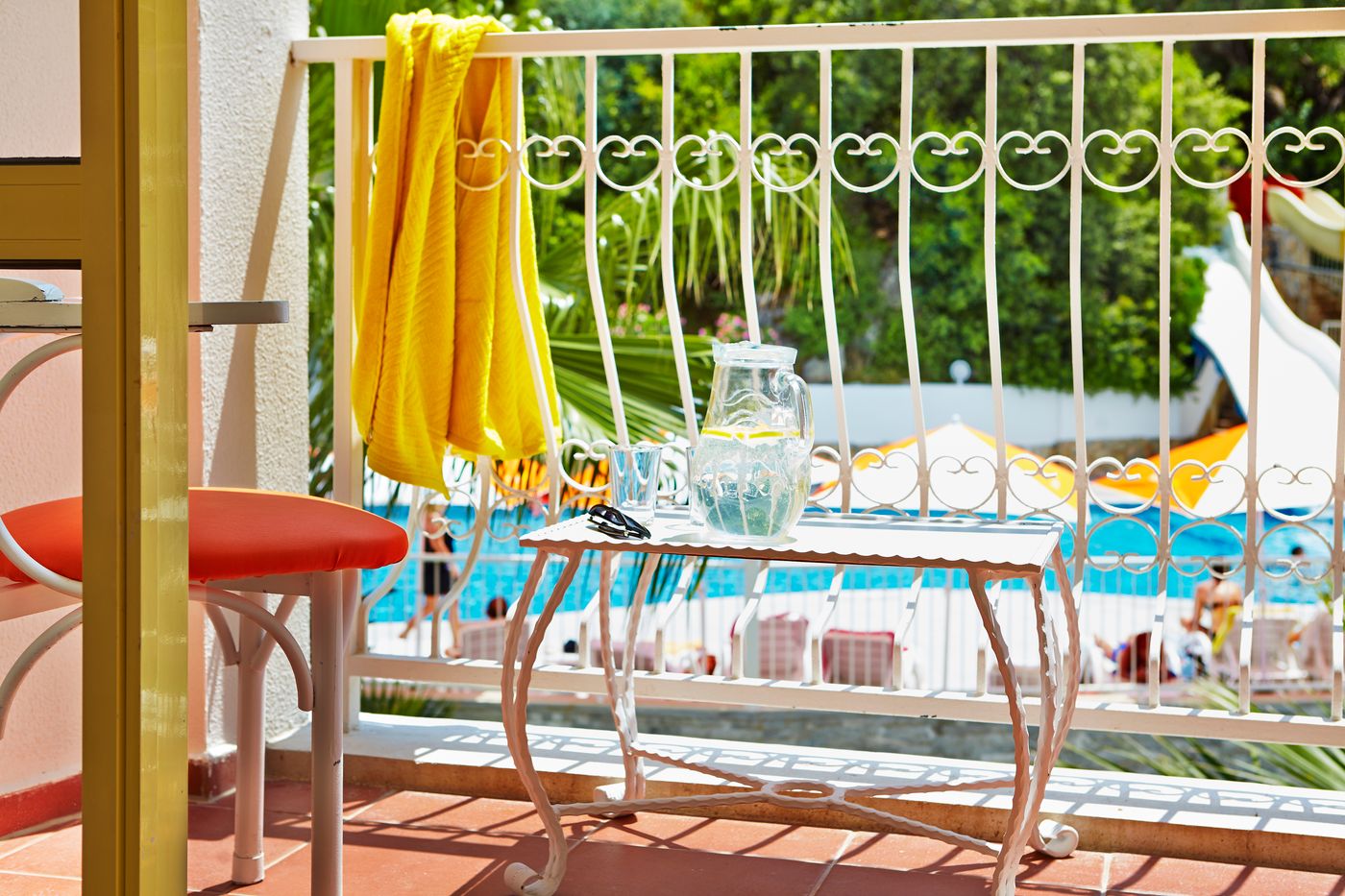 Mirage-World-Room-66