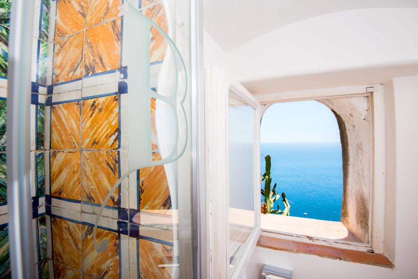 Badia-Santa-Maria-De-Olearia-Room-16