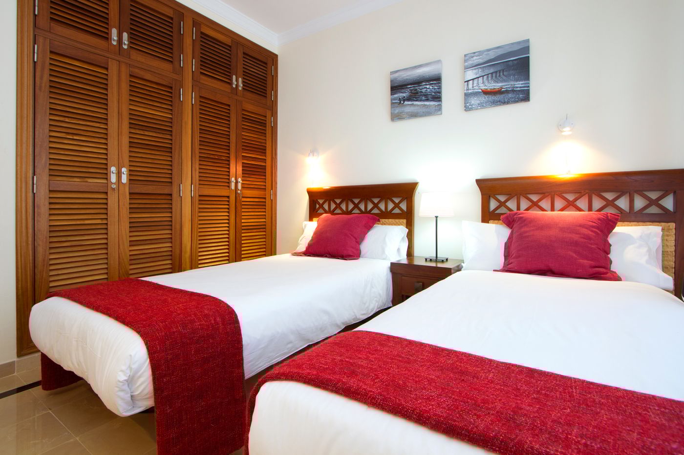 Villas-Coral-Deluxe-Room-25