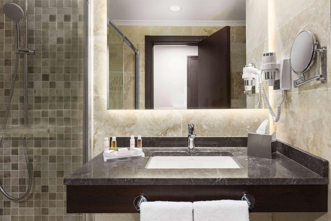 Ramada-Hotel---Suites-by--Istanbul-Merter-Room-12