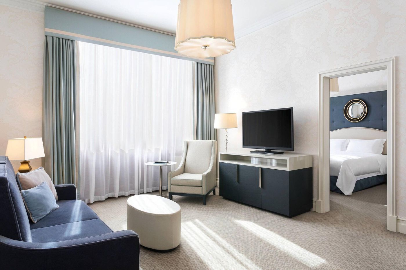 Bristol-a-Luxury-Collection-Hotel-Room-38