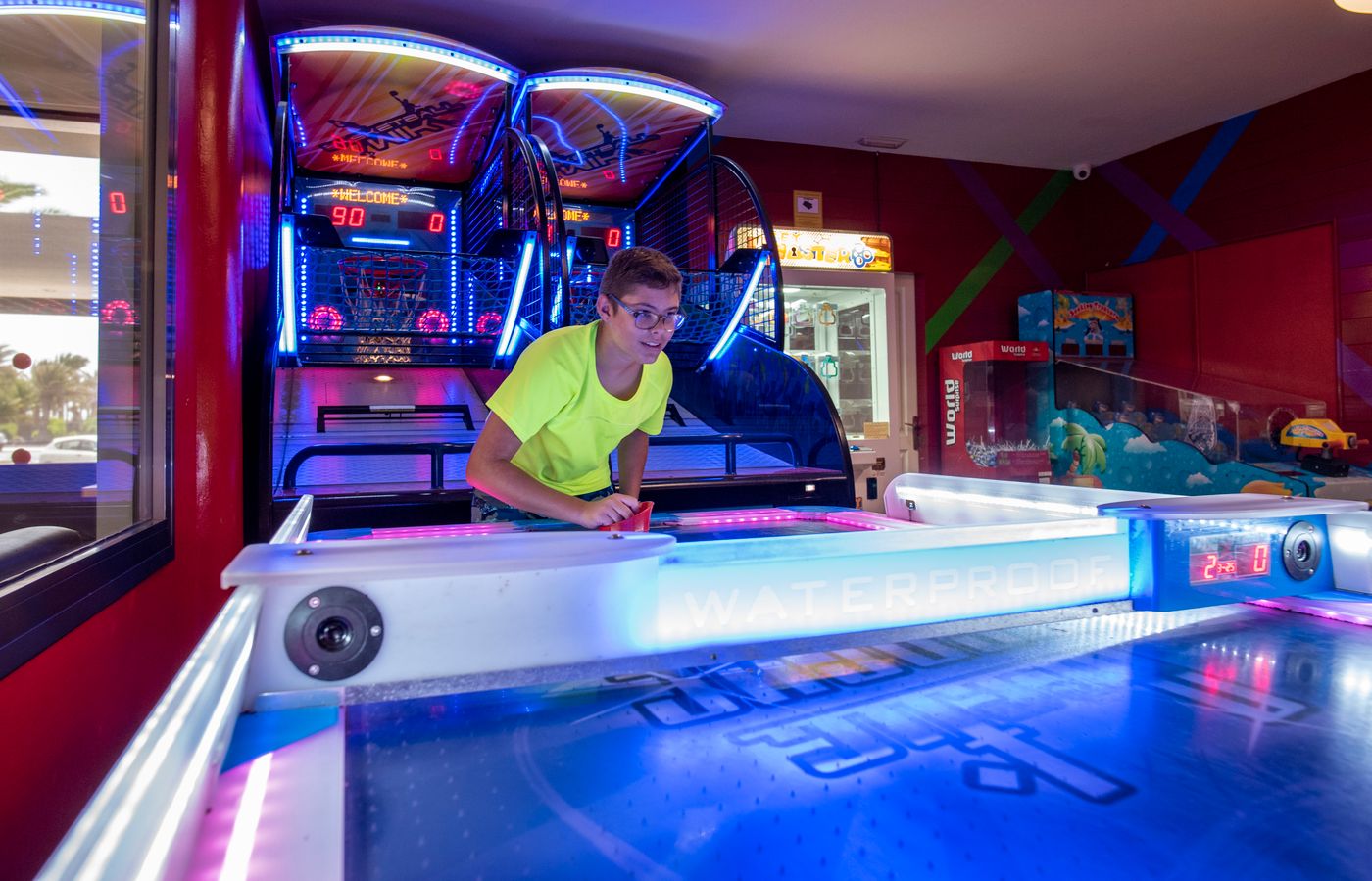 Los-Zocos-Sports-and-Entertainment-49