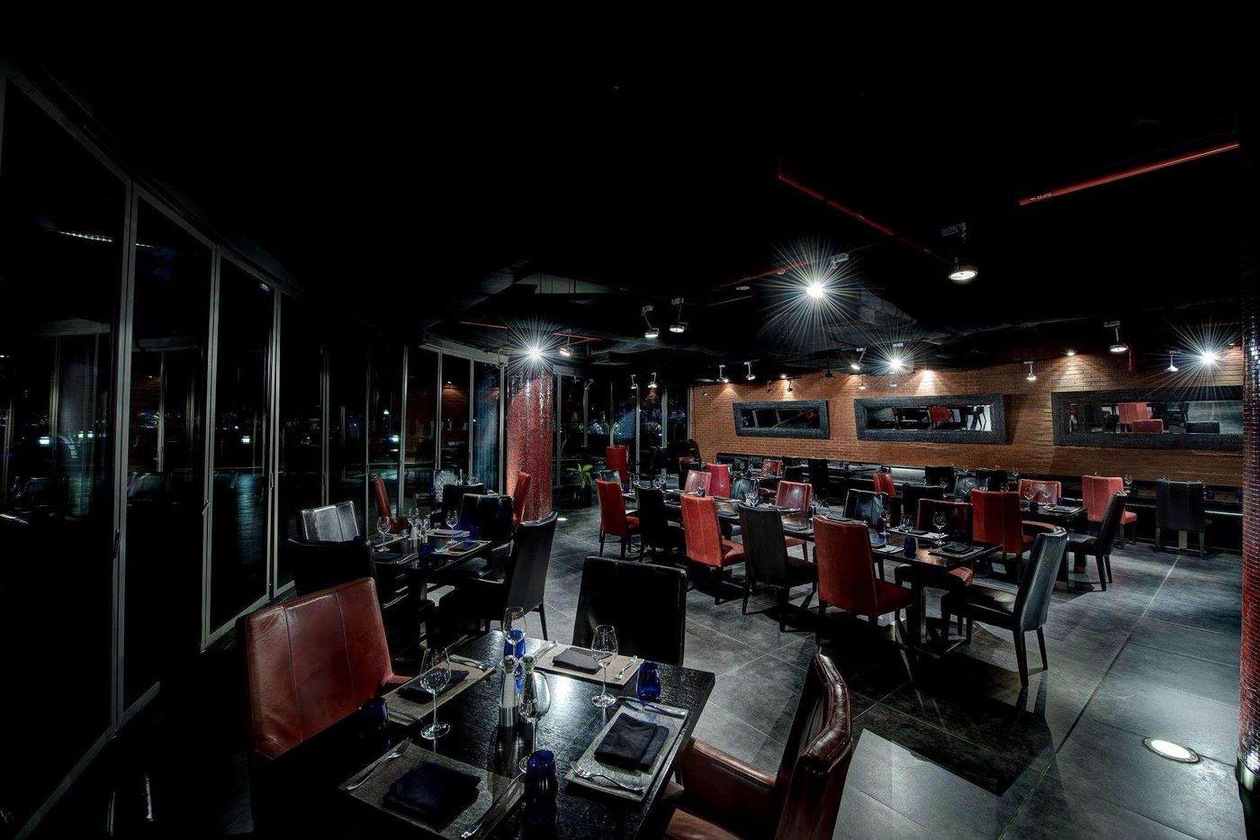 Dukes-The-Palm--a-Royal-Hideaway-Hotel-Restaurant-85