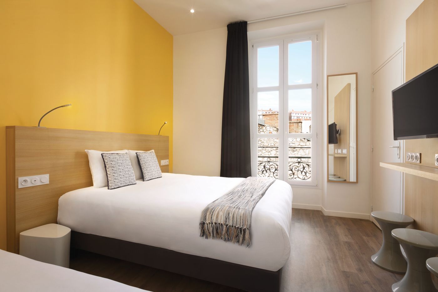 Hotel-Byakko-Nice-Centre-Room-15