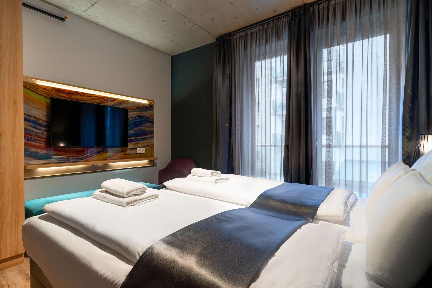 Onyx-Luxury-Hotel-Budapest-Room-36