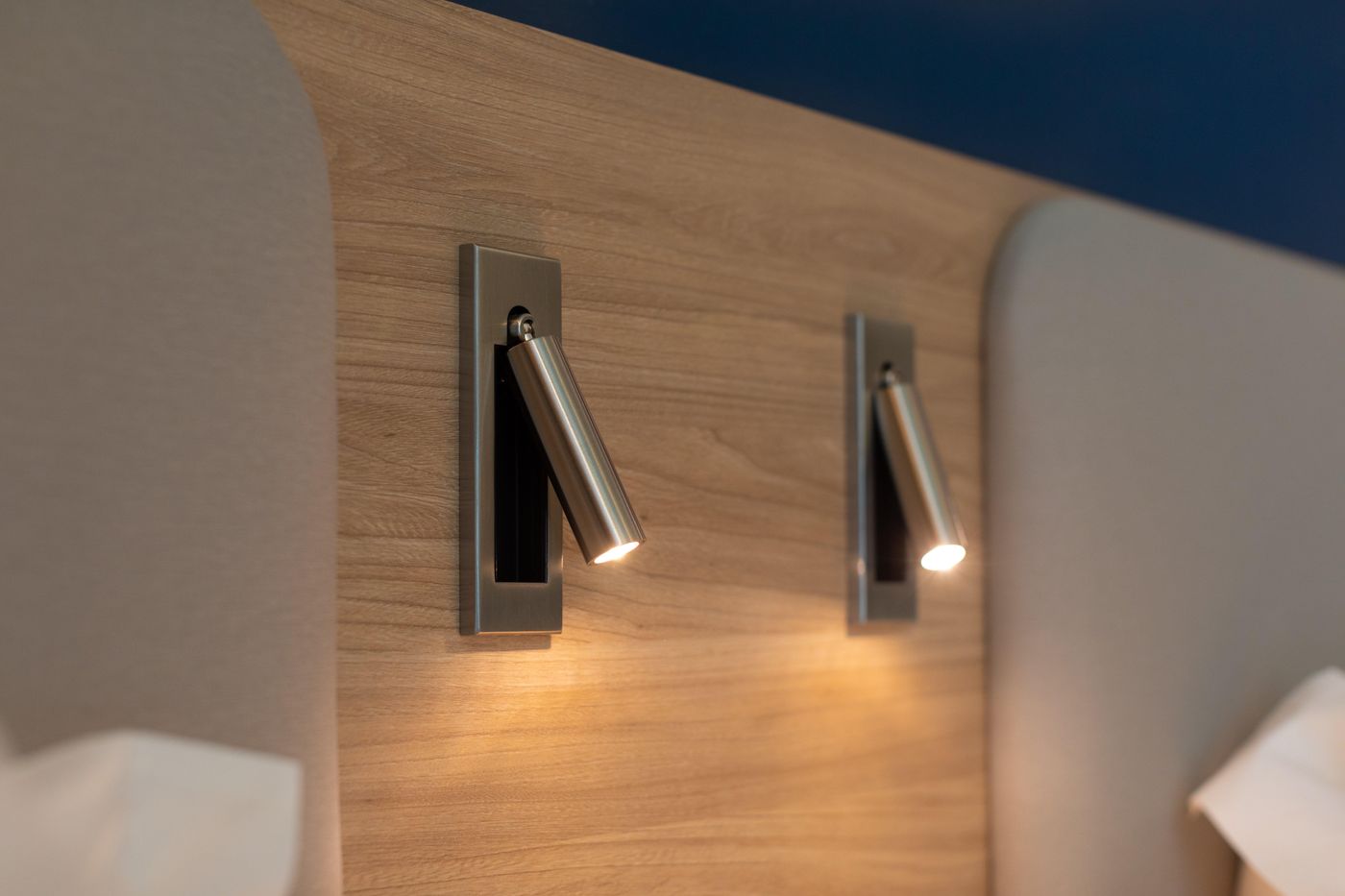 Holiday-Inn-Express-Lisbon---Plaza-Saldanha-Room-27