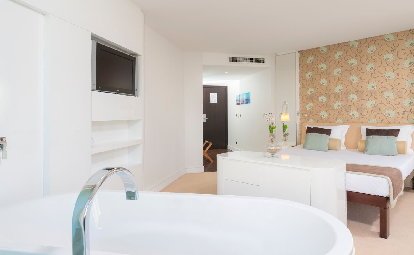 Amfora-Hvar-Grand-Beach-Resort-Room-25