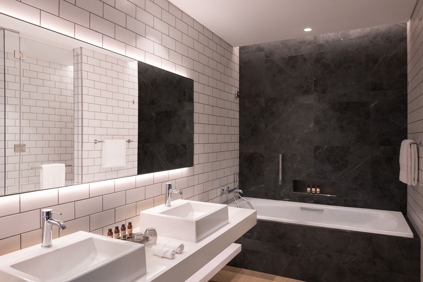 The WB Abu Dhabi, Curio Collection by Hilton