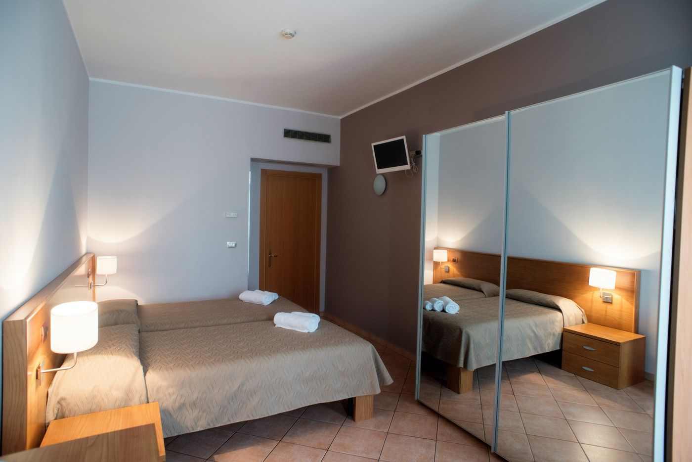 Hotel Miramonti - Italy - TORINO - Room - 1