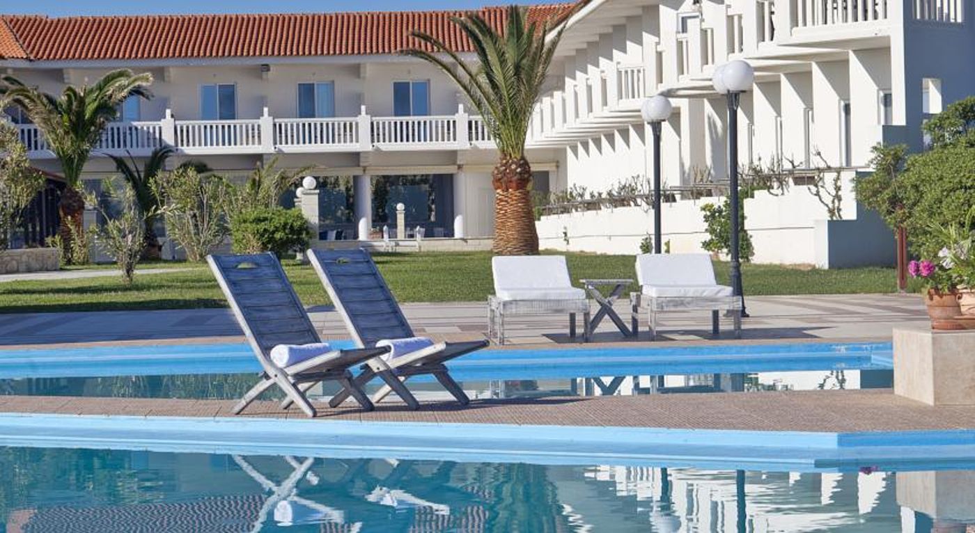 Mrs Chryssana Beach Hotel