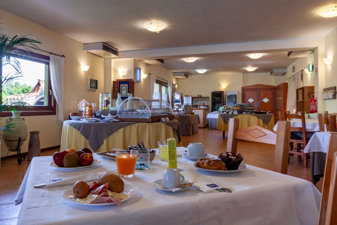iH-Hotels-Villasimius-Le-Zagare-Resort-Restaurant-51