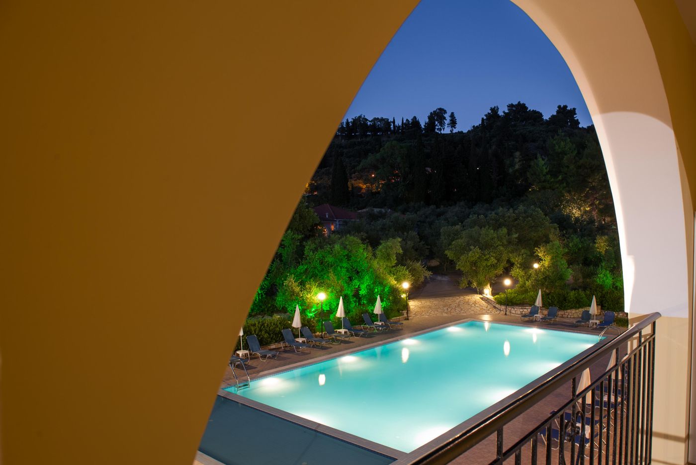 Varres-Hotel-General-view-7