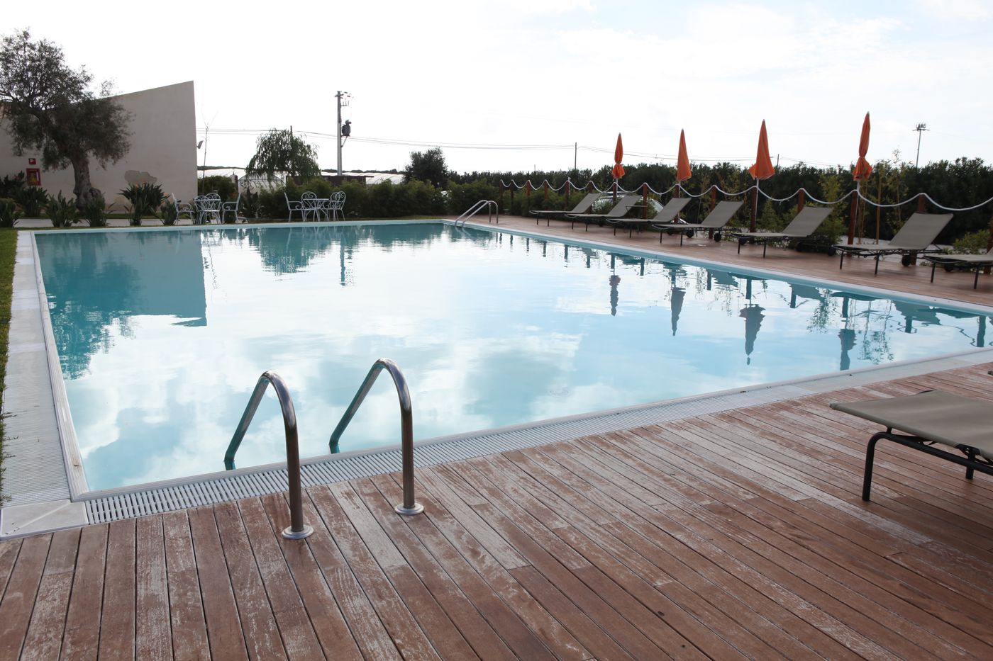 Kalaonda-Coutry-Resort-Pool-5