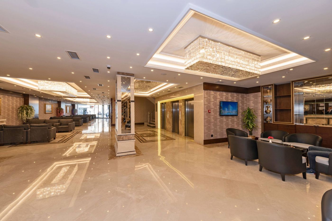 Piya-Sport-Hotel-Lobby-15