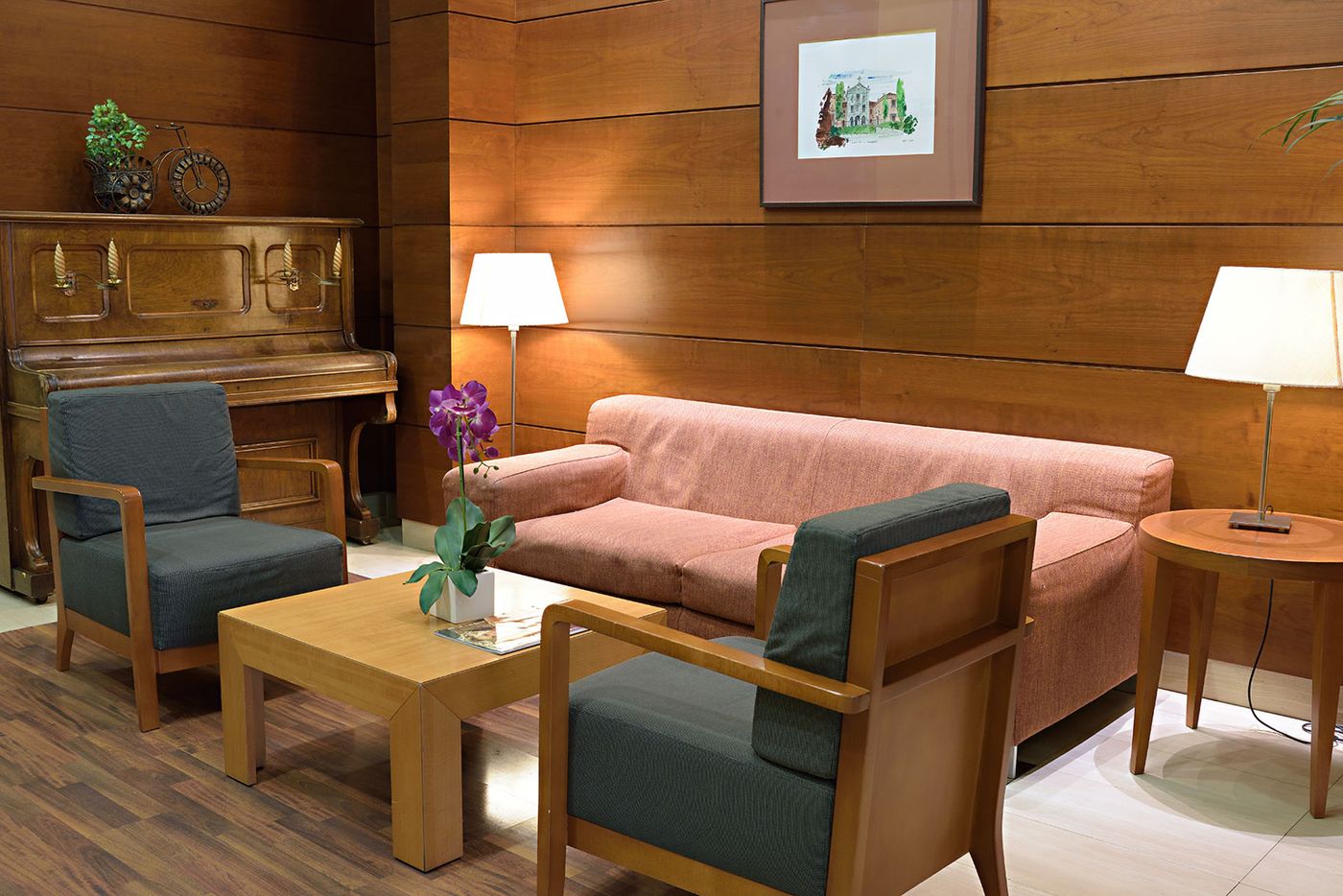 Victoria-4-Puerta-del-Sol-Lobby-7