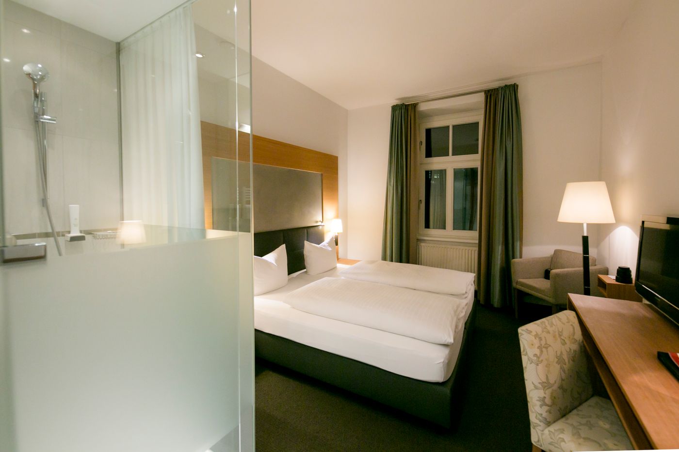 Hotel Sailer-Austria-INNSBRUCK-TIROL-Room-7