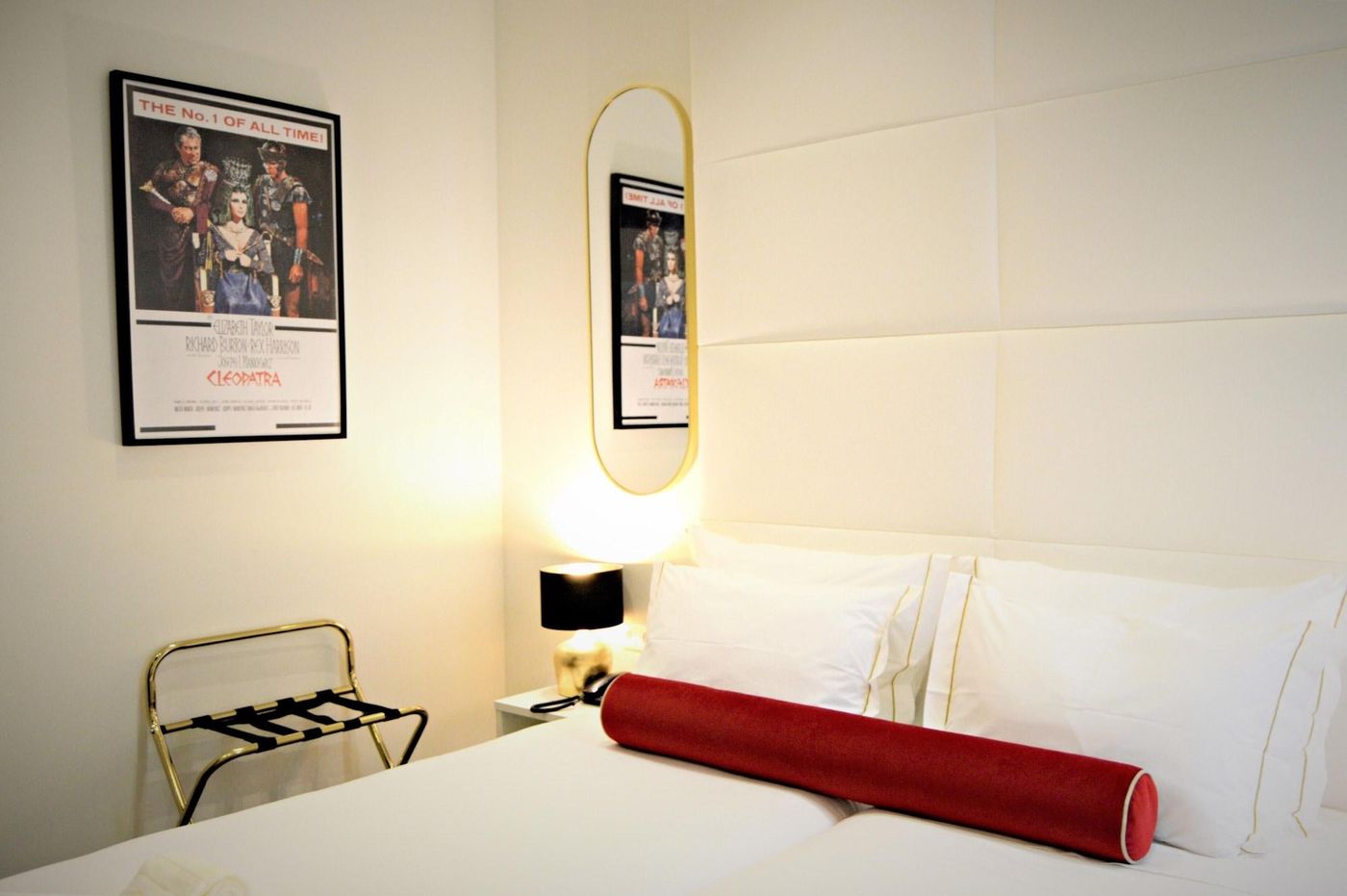 Lisbon-City-Hollywood-Hotel-By-City-Hotels-Room-7