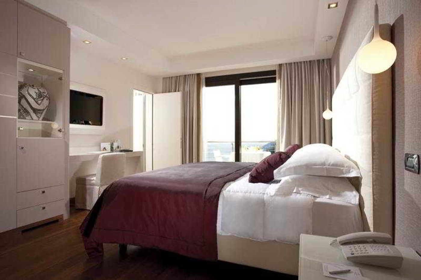 Relais-Paradiso-Room-14