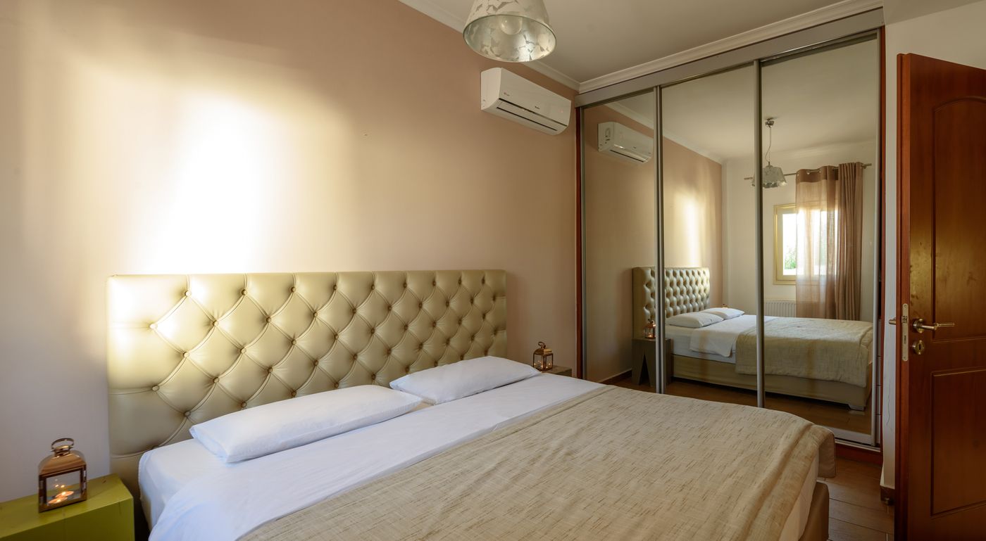 Suite-Home-Santorini-Room-14