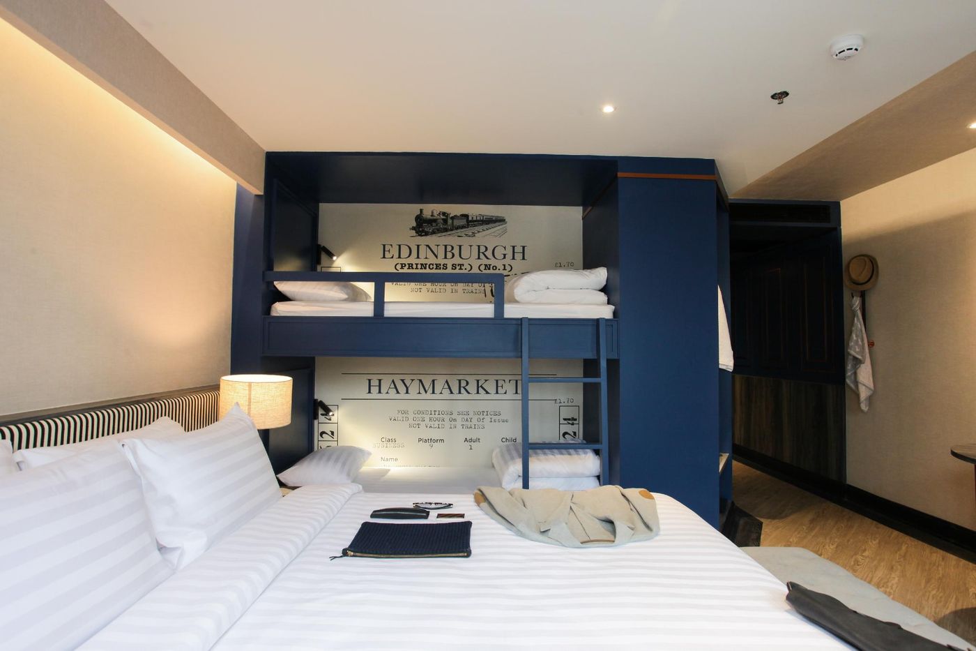 Vince-Hotel-Pratunam-Room-41