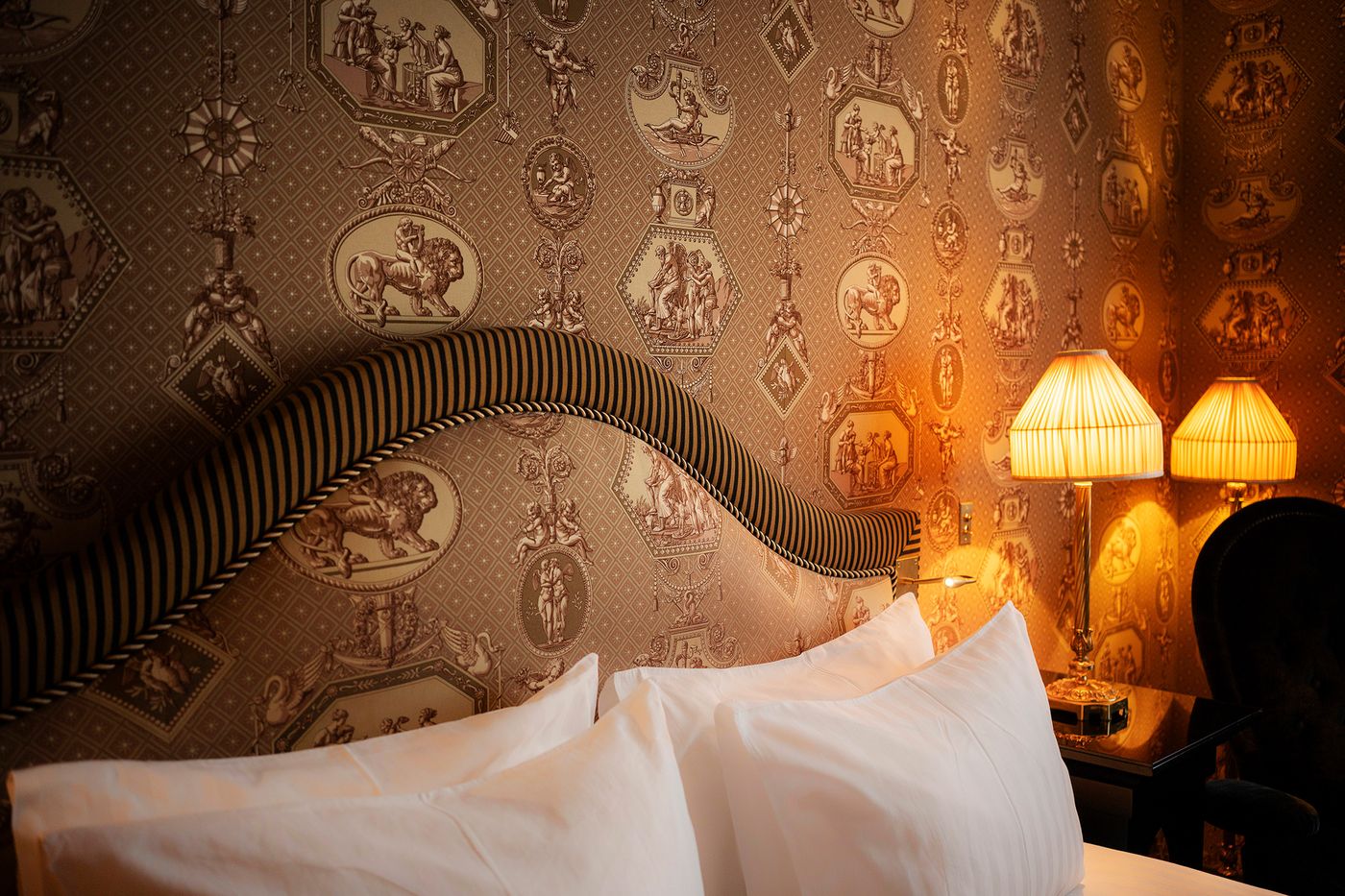 Maison-Athenee-Room-33