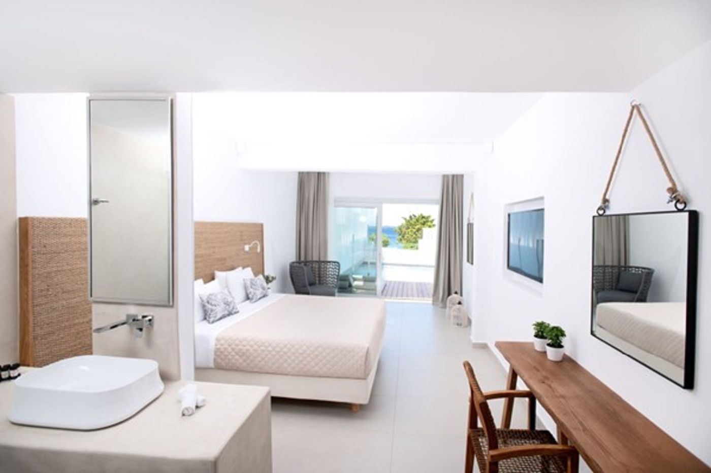 Manoulas-Beach-Room-24