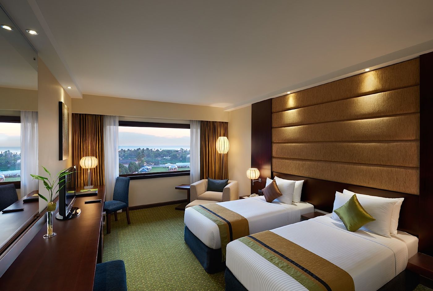 Cinnamon-Lakeside-Colombo-Room-8