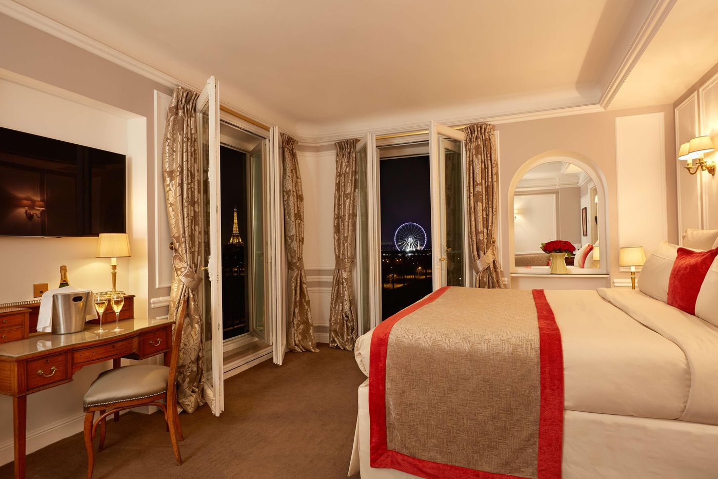 Regina-Hotel-Room-36