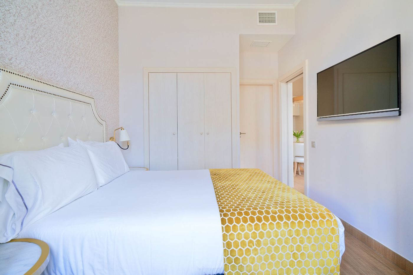 Tandem-Soho-Suites-Room-24