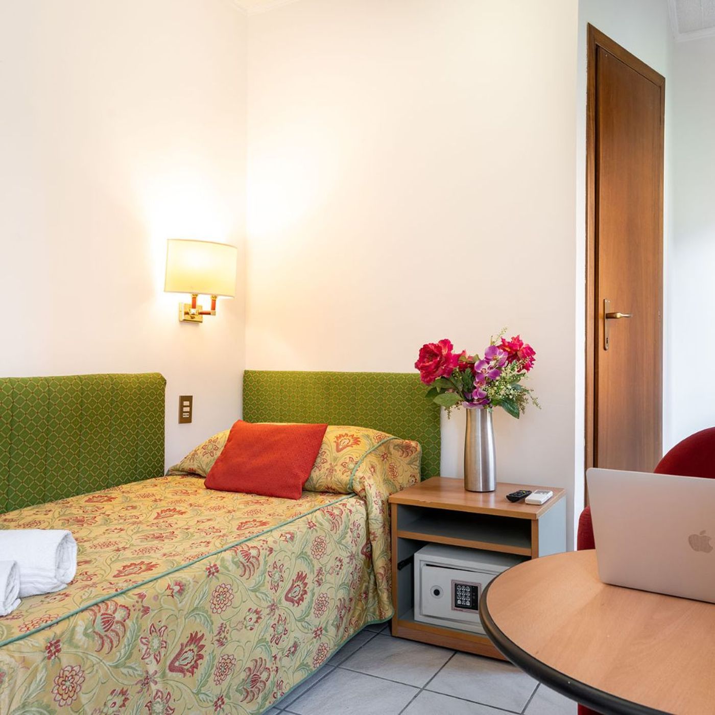 Camelia-Rooms-Venice-Room-4