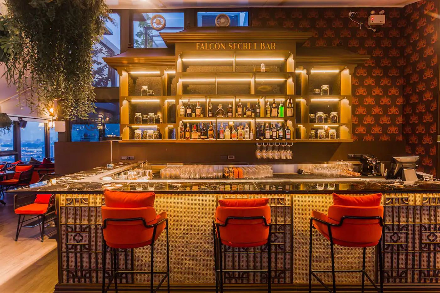 Wyndham-Bangkok-Queen-Convention-Centre-Bar-27