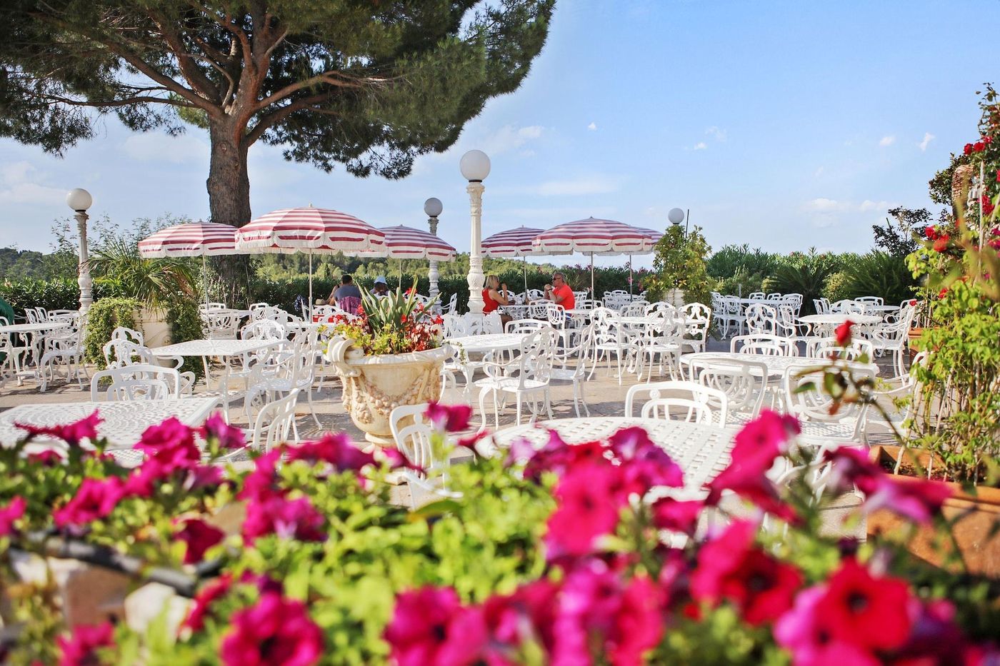 Chateau-de-Mei-Lese-Terrace-29