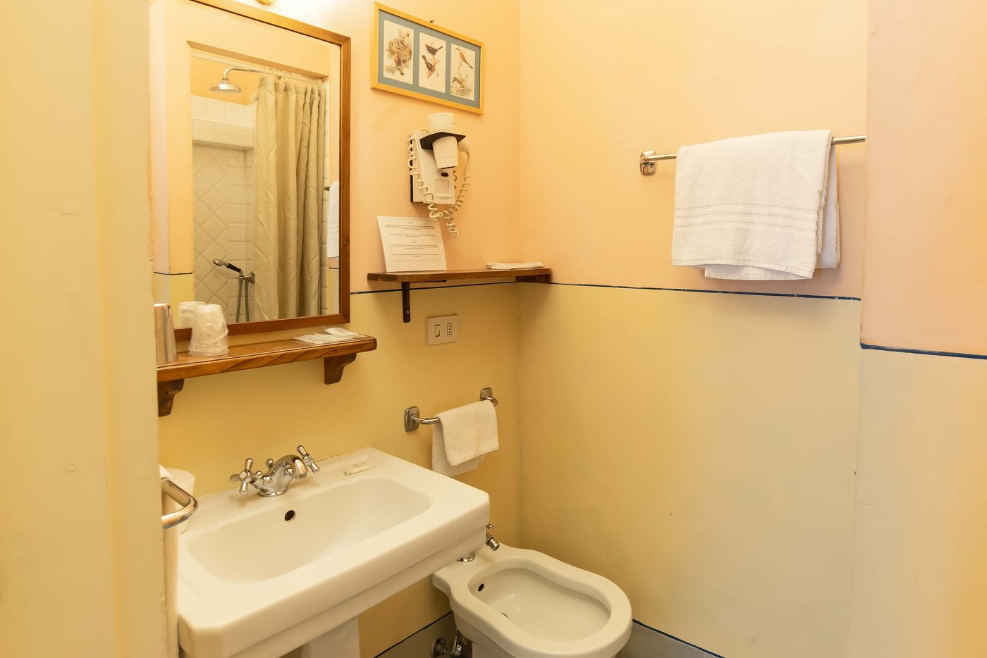 Hotel-Bonifacio-Room-30