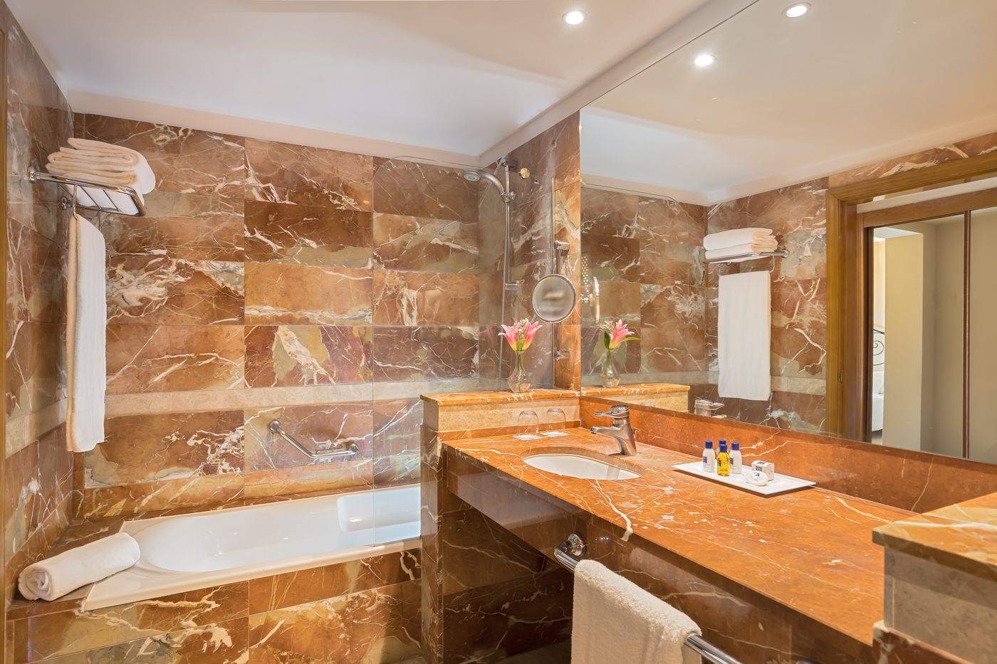 Hotel-Guadalmina-Spa---Golf-Resort-Room-34