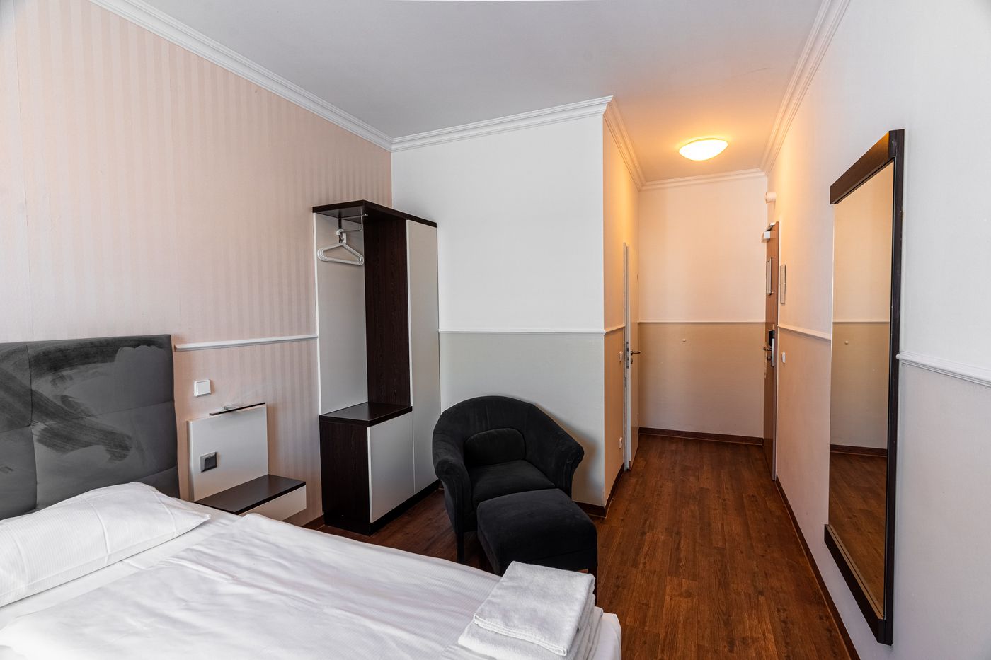 Hotel-Prens-Berlin-Room-17