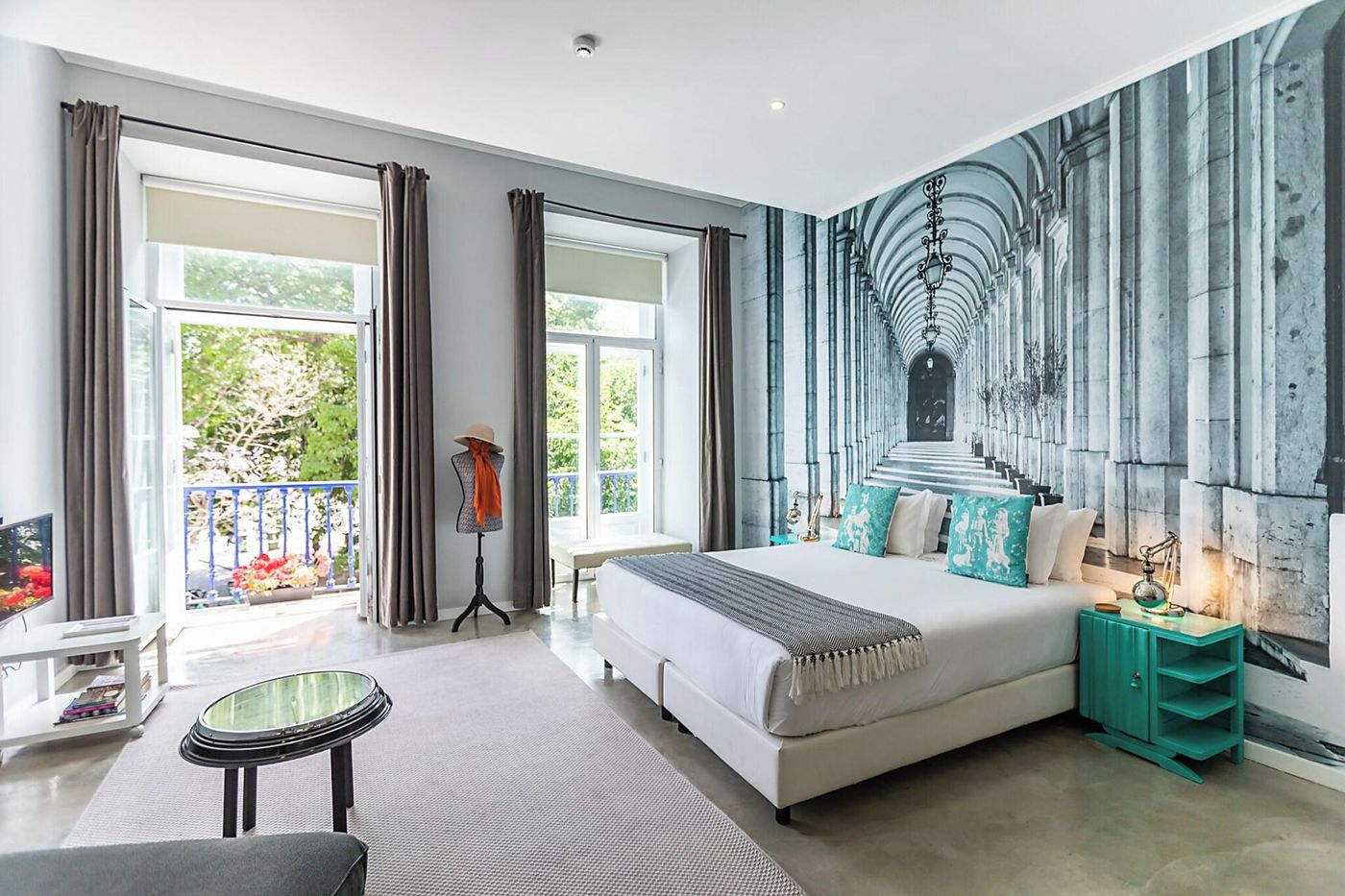 Emporium-Lisbon-Suites-Room-23