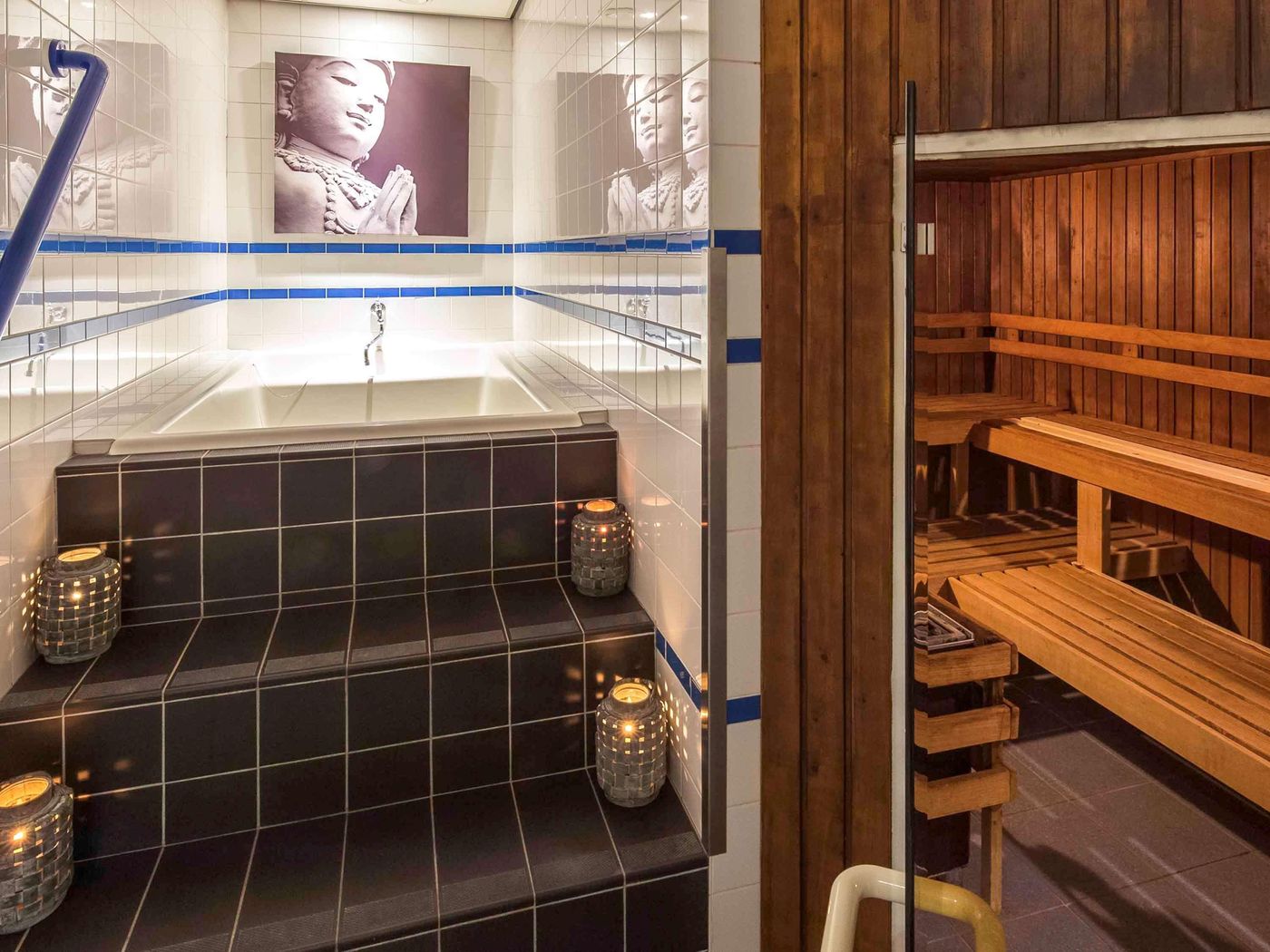 Mercure-Amsterdam-City-Hotel-Sports-and-Entertainment-64