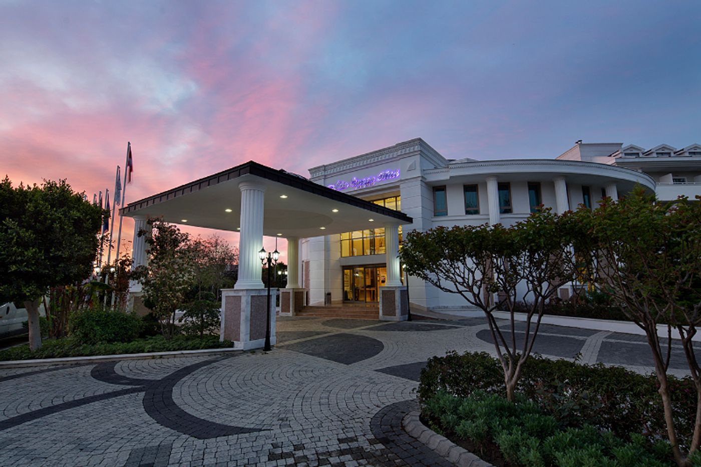 Alba-Queen-Hotel-General-view-13